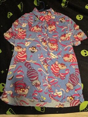 Loungefly Cheshire Cat Blue & Pink Womans Button-Up Shirt